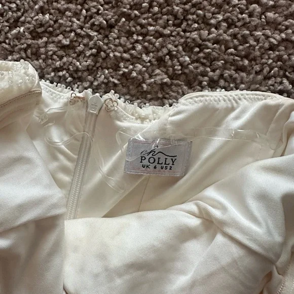 Elegant White Strapless Dress - Picture 4 of 5